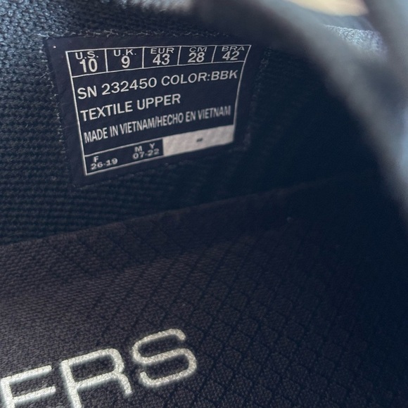 Skechers Black Slip-On Sneakers with Knit Mesh Upper - Picture 11 of 11